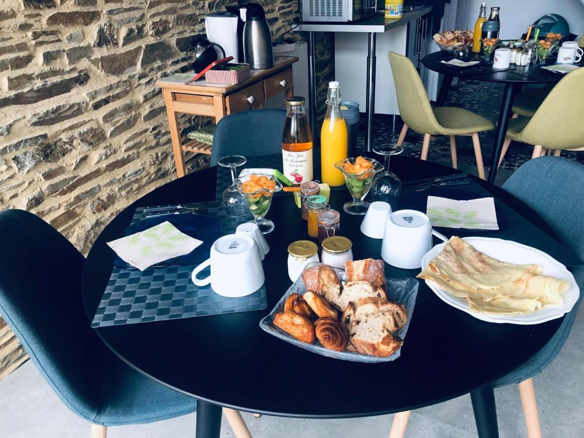 Saint-Agnan-le-Malherbe Bed And Breakfast Au Champ Du Douits מראה חיצוני תמונה